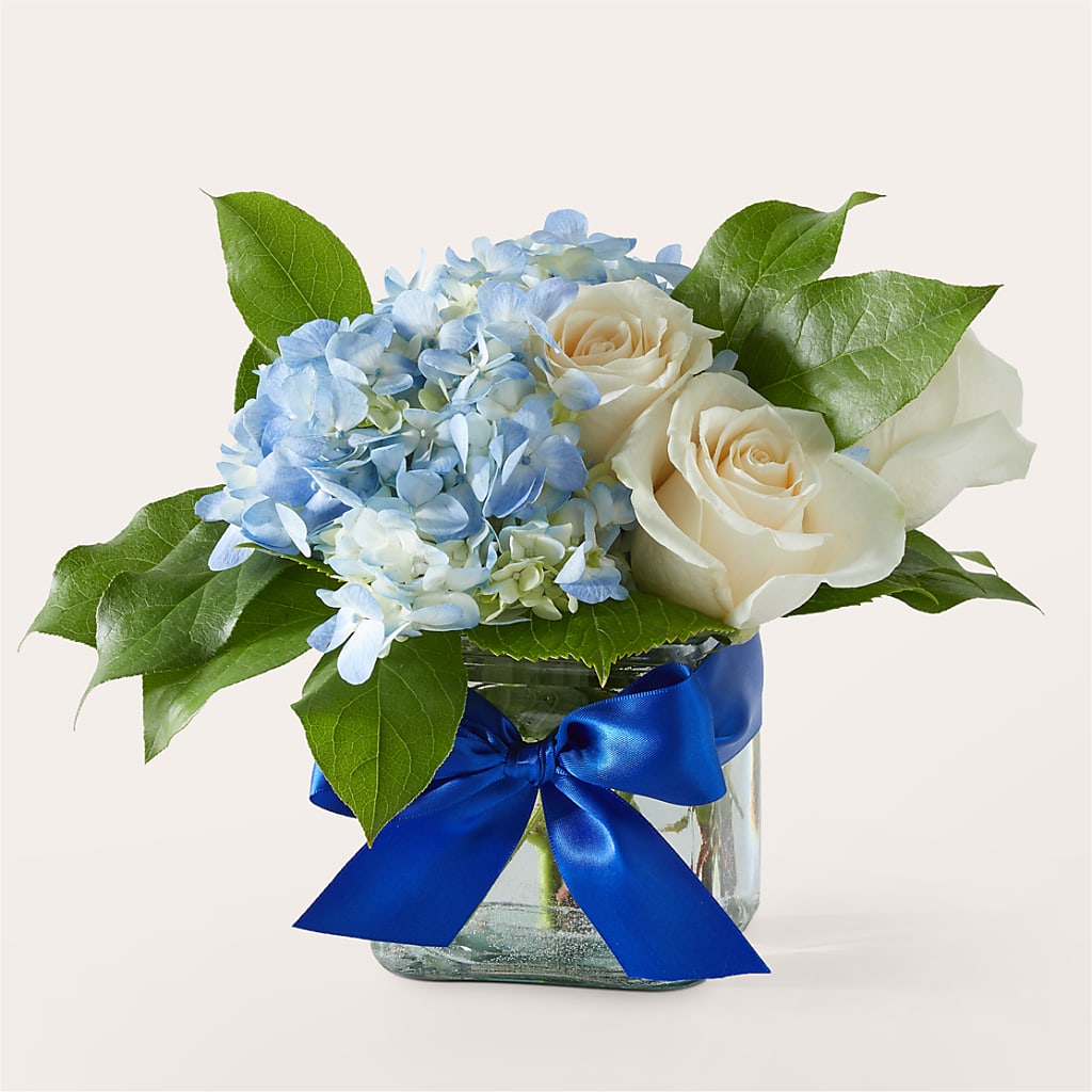 Sky Blue Delight Bouquet – KRISTINA'S BASKETS AND BOUQUETS, Smithfield NC