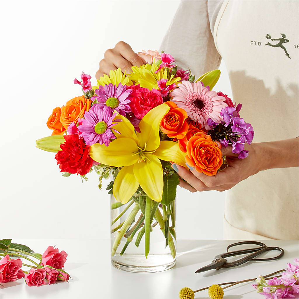 Cue the Confetti - A Florist Original – KRISTINA'S BASKETS AND BOUQUETS, Smithfield NC