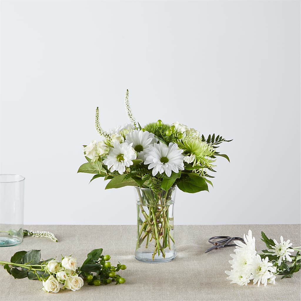 Irish Garden - A Florist Original – KRISTINA'S BASKETS AND BOUQUETS, Smithfield NC