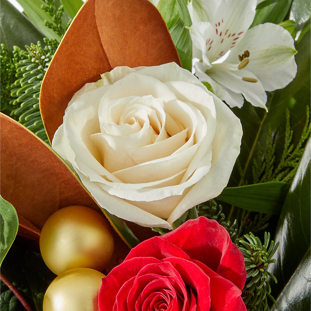Joy & Jolly Bouquet – KRISTINA'S BASKETS AND BOUQUETS, Smithfield NC