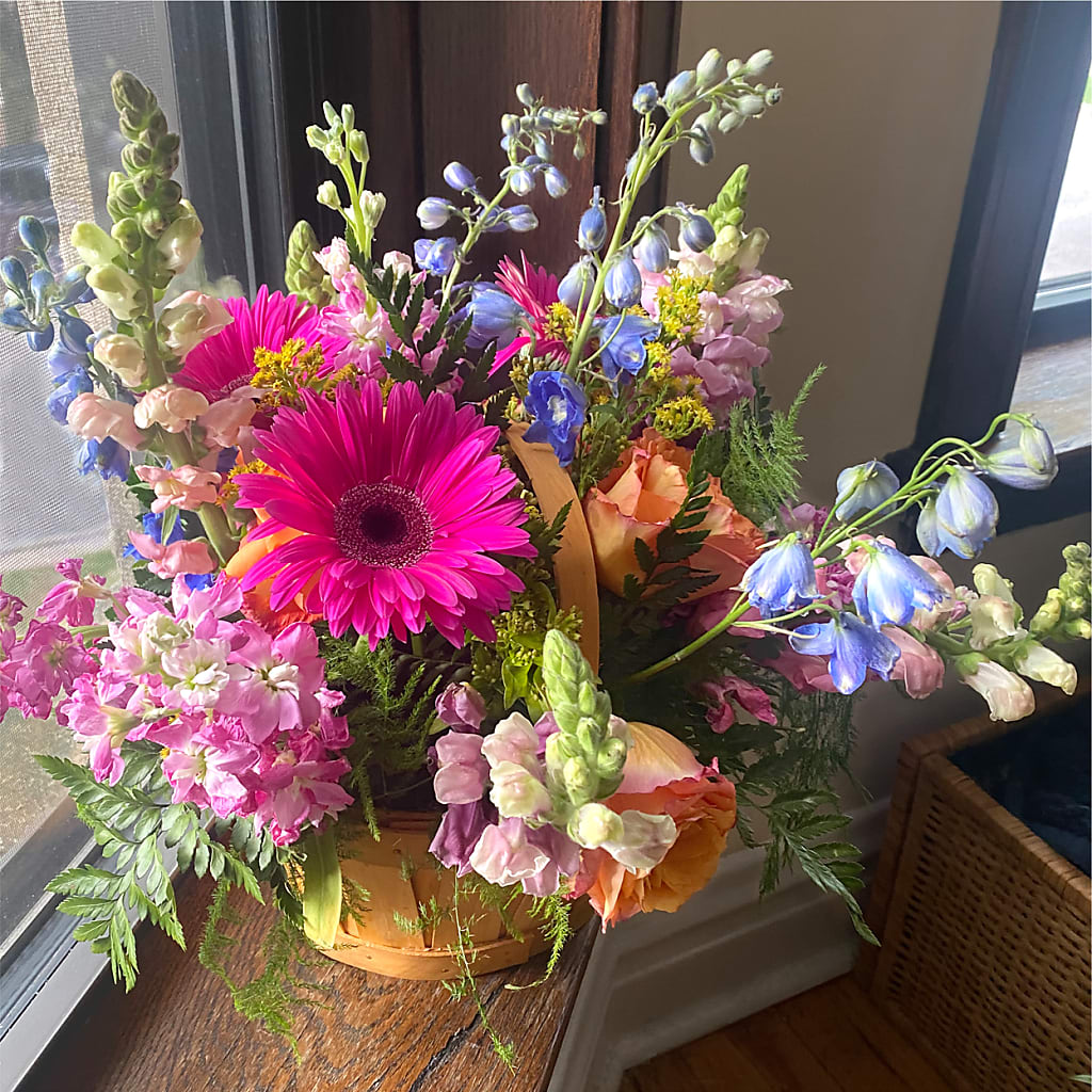Garden of Life Basket – KRISTINA'S BASKETS AND BOUQUETS, Smithfield NC