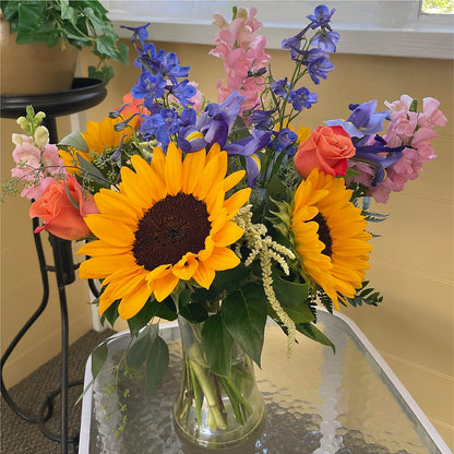 Rays of Life Bouquet – KRISTINA'S BASKETS AND BOUQUETS, Smithfield NC