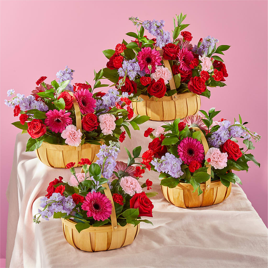 Pink Picnic Basket – KRISTINA'S BASKETS AND BOUQUETS, Smithfield NC