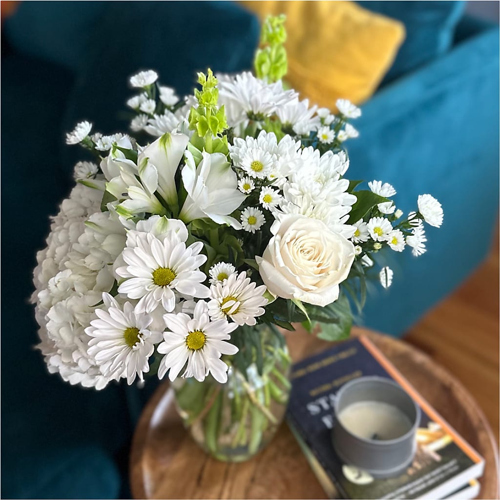 Classic Ivory – A Florist Original – KRISTINA'S BASKETS AND BOUQUETS, Smithfield NC