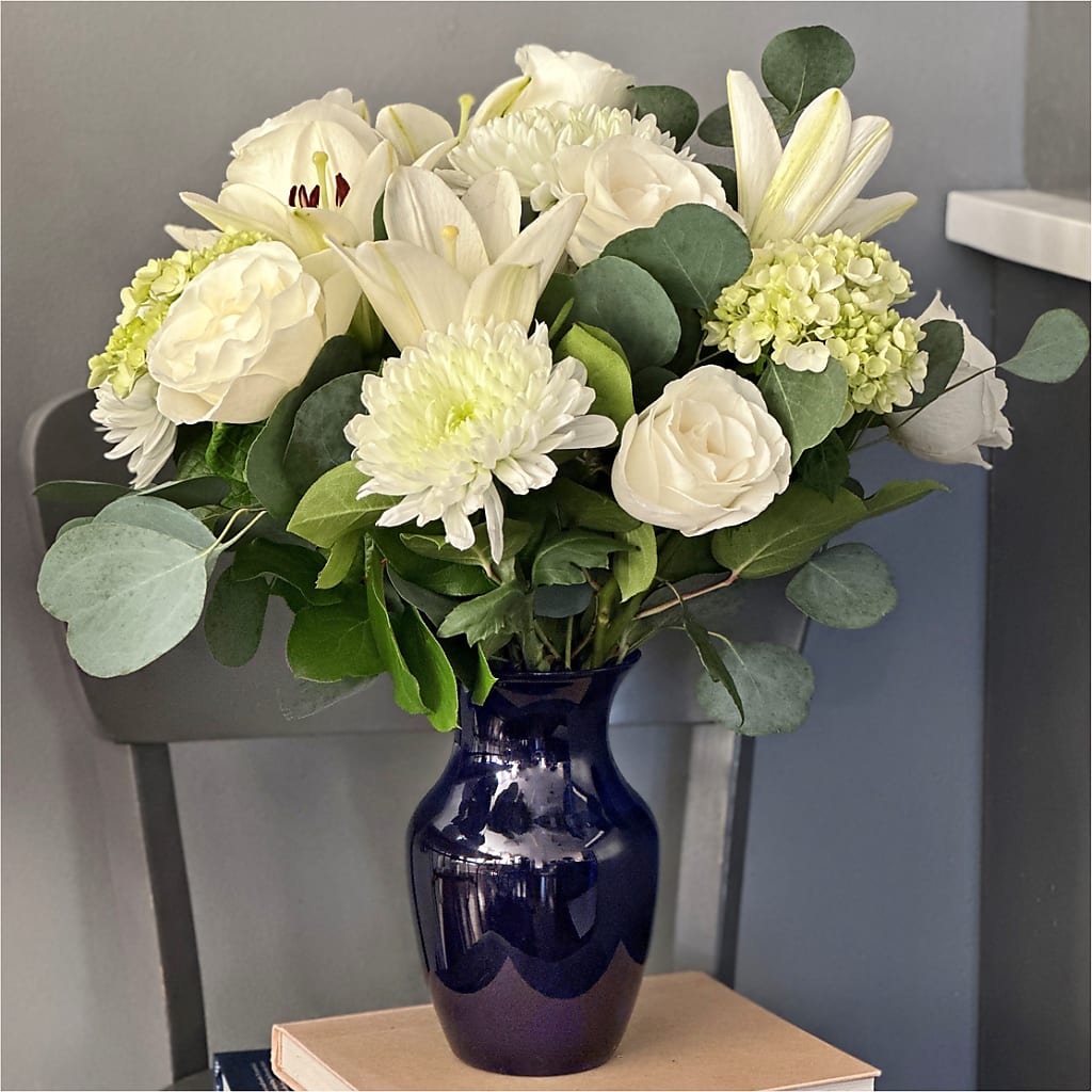 Snowy Dreams Bouquet – KRISTINA'S BASKETS AND BOUQUETS, Smithfield NC